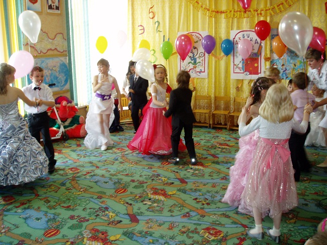Танцы